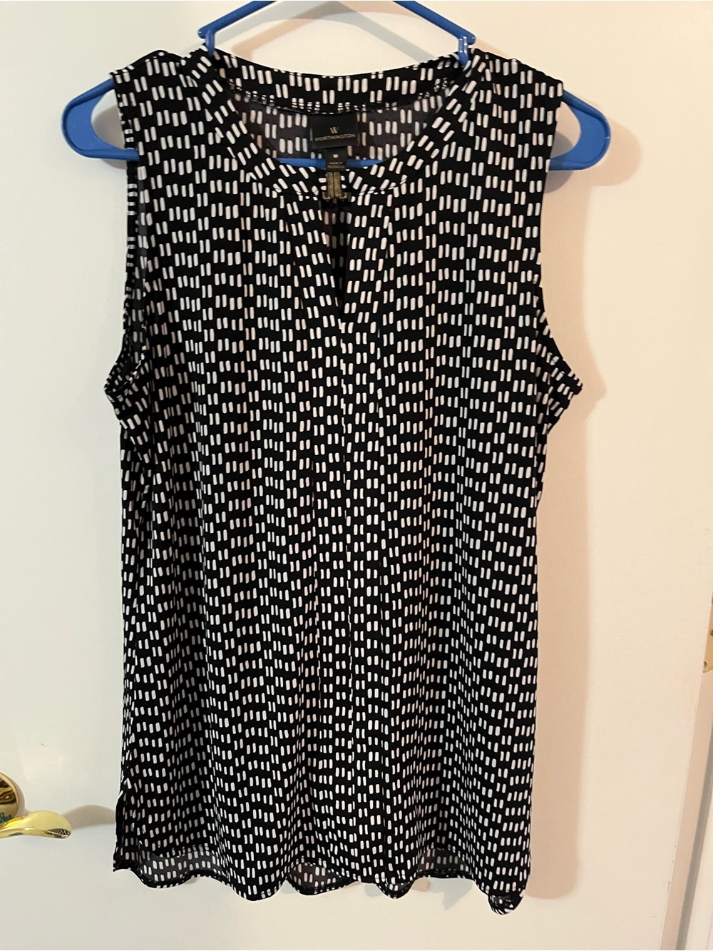 Worthington Black & White Sleeveless Patterned Shell Top layering tank Medium